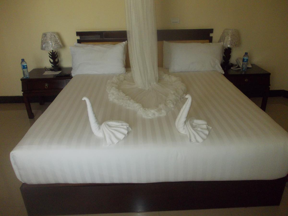 Asinuara Hotel バハルダール エクステリア 写真