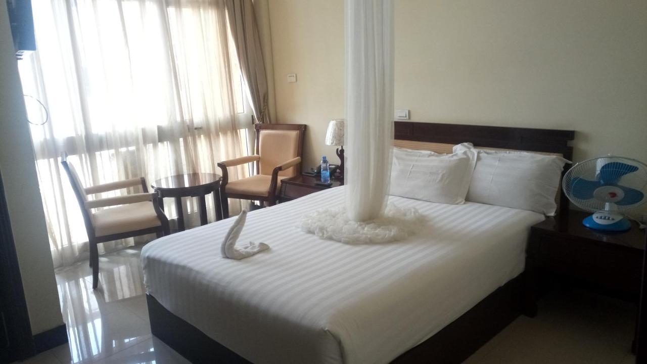 Asinuara Hotel バハルダール エクステリア 写真