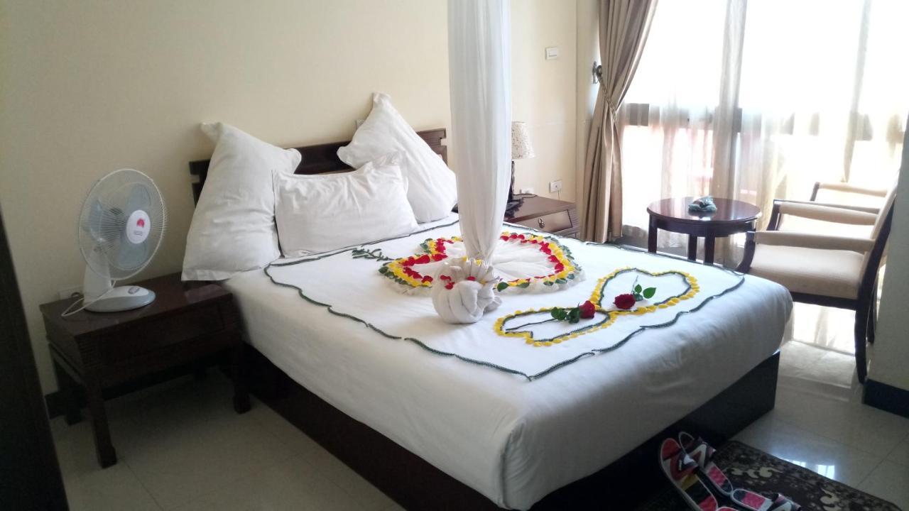 Asinuara Hotel バハルダール エクステリア 写真