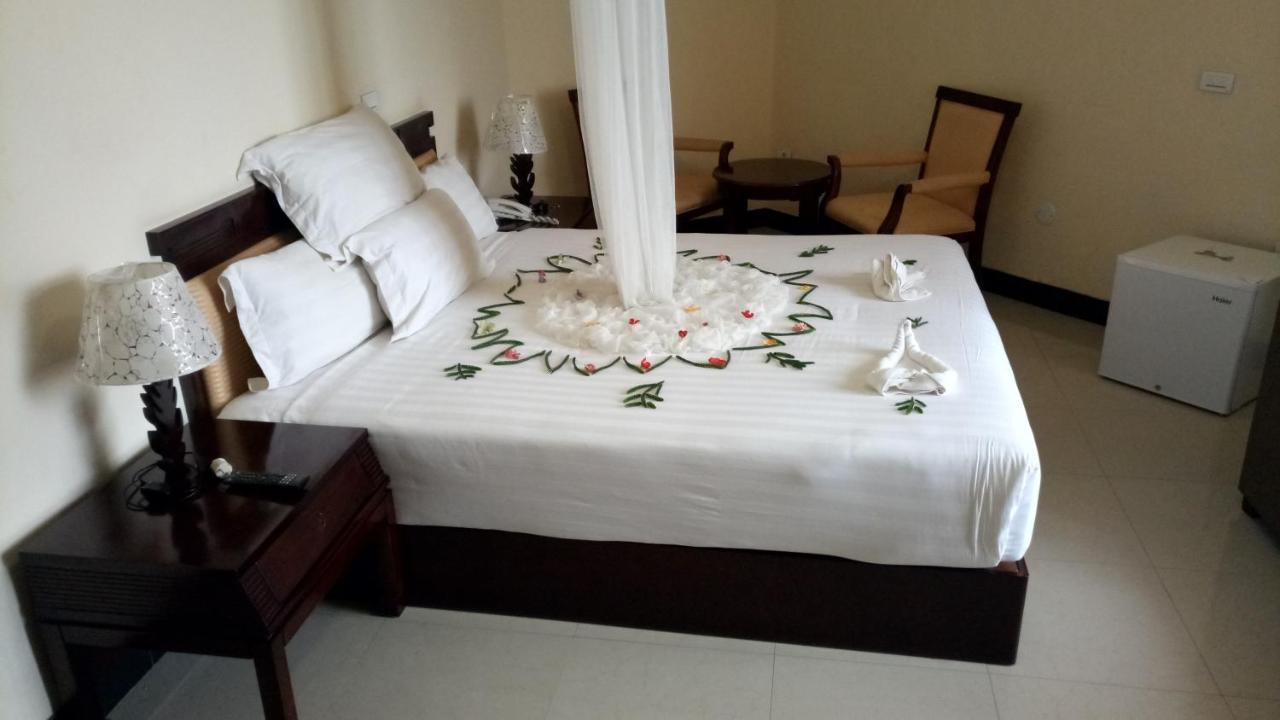 Asinuara Hotel バハルダール エクステリア 写真